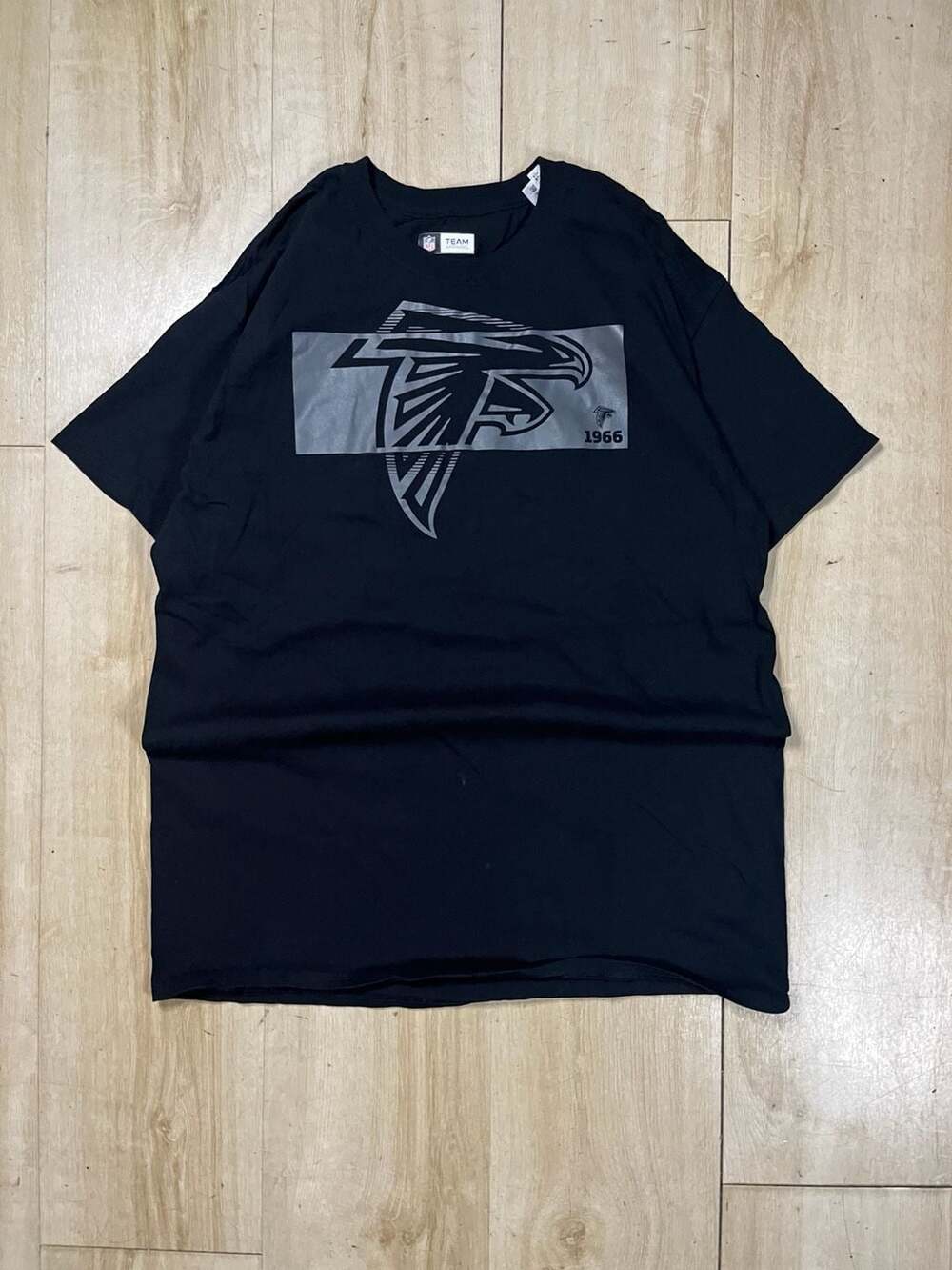 NFL Team Apparel Atlanta Falcons Black Graphic T-Shirt